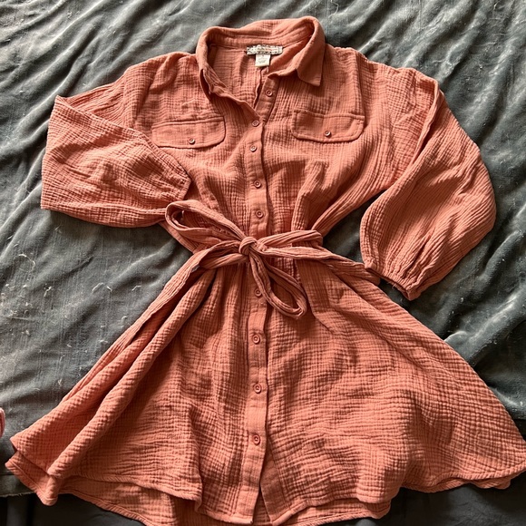 Super cute shirt dress - Picture 3 of 5